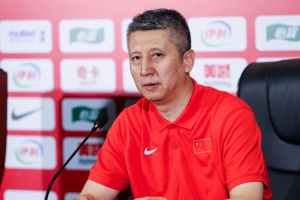 郭士强：要适应对抗强度 防守耐心要加强 杨瀚森晚一些跟球队合练