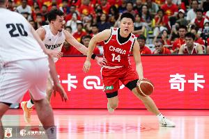 投得够离谱！李弘权7中0&三分4中0仅拿2分1抢断